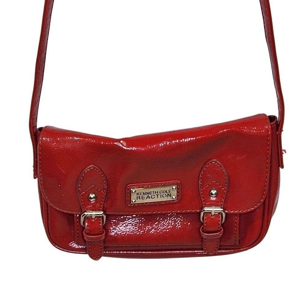 Kenneth Cole Reaction Crossbody Bag Small Red Y2K Indie Sleaze Glossy